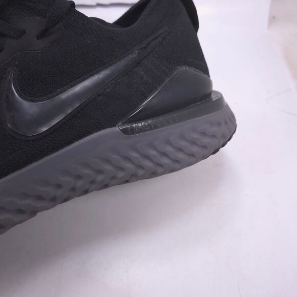 Nike Epic React Flyknit 2 Athletic Shoe Mens Size 13 BQ8928-001 Black Gray - Picture 8 of 10